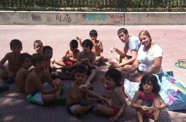 Actividades en el patio.jpg